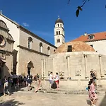 6 Tiha Ulica